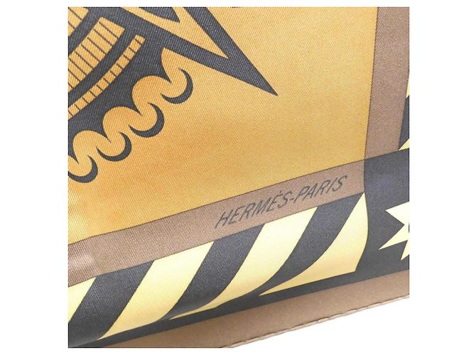 Hermès Hermes GEOMETRIE CRETOISE Carré Schal Braun Beige - Ansicht 2