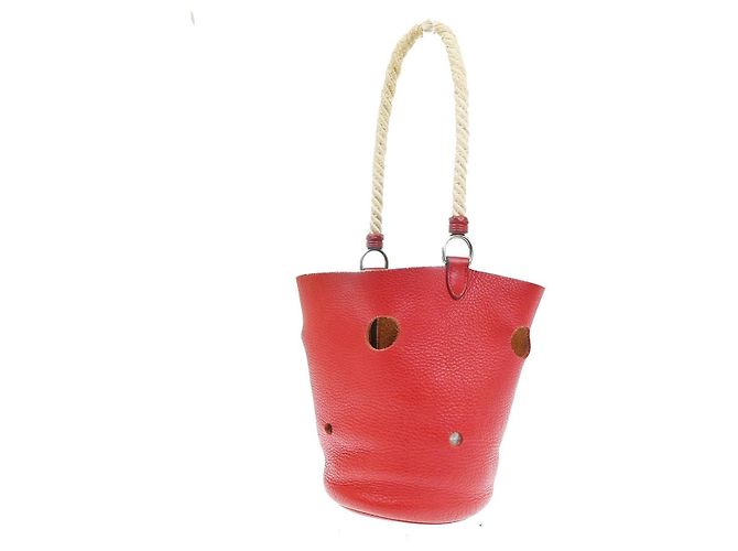 Hermès Hermes Mangeoire Taurillon Clemence Leather PM Rosso - vista 4