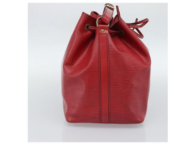 Louis Vuitton Petit Noe aus Epi Leder Größe Medium Rot - Ansicht 3