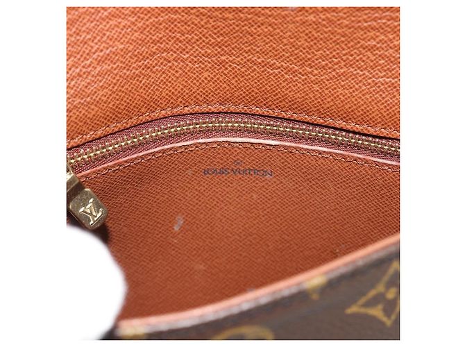 Louis Vuitton Saint Cloud Monogram Canvas MM Marrone - vista 6
