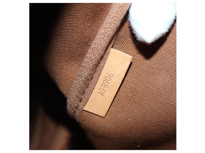 Louis Vuitton Saumur Monogram Canvas 43 Marrone - vista 7