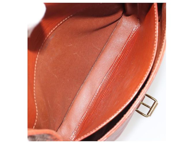Louis Vuitton Cartouchiere Epi Leather MM Marrone - vista 5