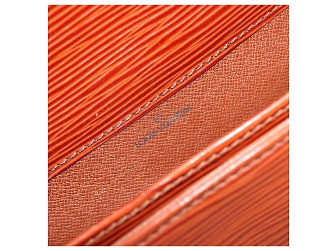 Louis Vuitton Cartouchiere Epi Leather MM Marrone - vista 6