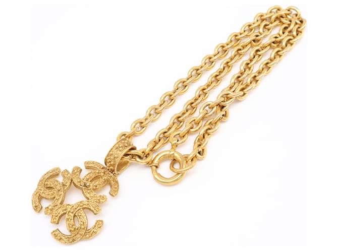 Collana Chanel Triple Coco Mark Chain D'oro - vista 2