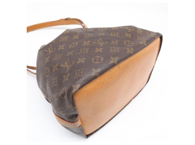 Noe Borsa Louis Vuitton Monogram Petit Noé Marrone - vista 4