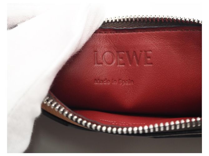 Tarjetero y monedero de piel de becerro de grano suave Anagram Loewe Castaño Roja - vista 11