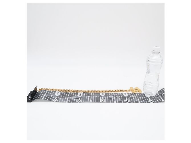 Collana con pendente Chanel Matelassé Gold D'oro - vista 3