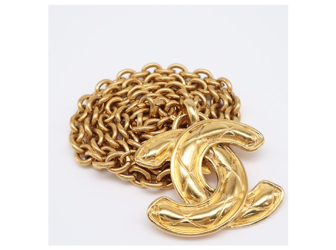 Collana con pendente Chanel Matelassé Gold D'oro - vista 4