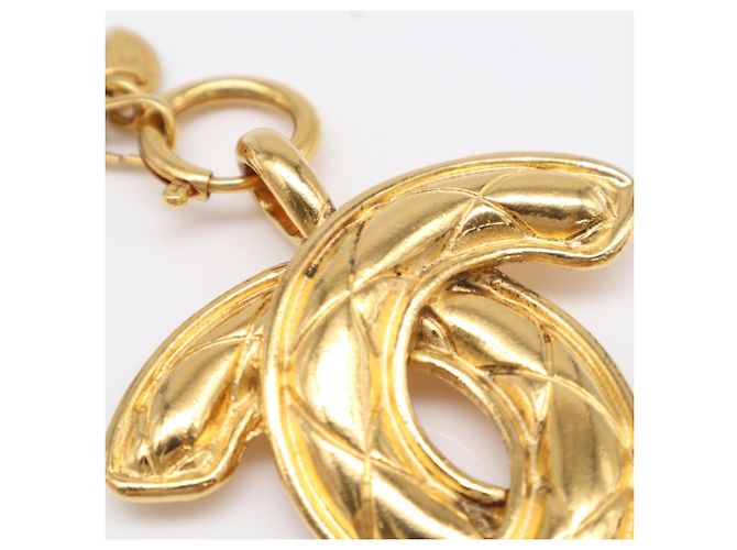 Collana con pendente Chanel Matelassé Gold D'oro - vista 8