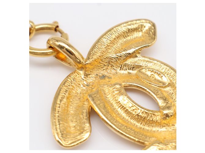 Collana con pendente Chanel Matelassé Gold D'oro - vista 9