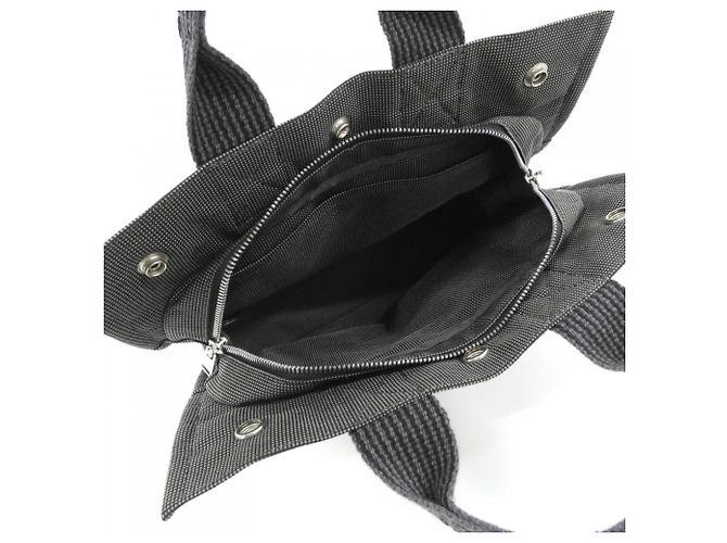 Hermès Hermes Herline PM Handbag Black - view 4