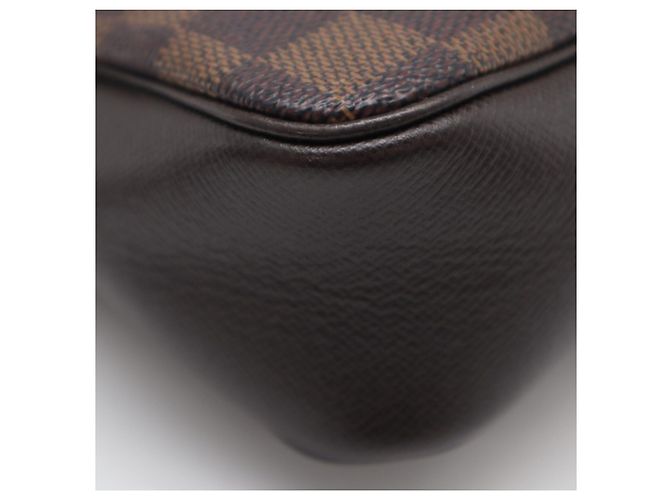 Beauty Case Louis Vuitton Damier Trouse Marrone - vista 8