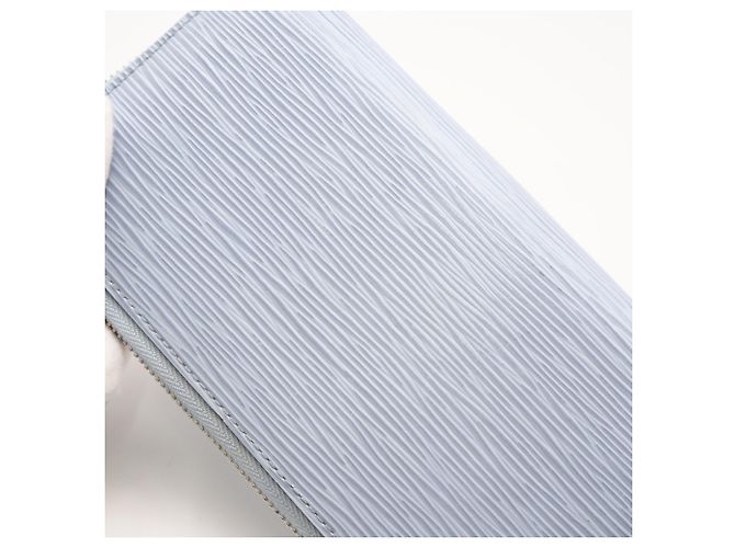 Cartera Louis Vuitton Epi Zippy en Blue Nuage Azul - vista 4
