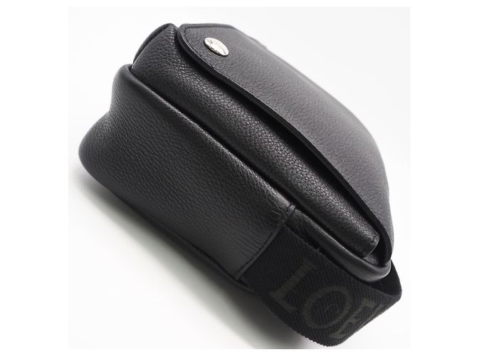 Borsa a tracolla Loewe in pelle di vitello Supple Grain Nero - vista 8
