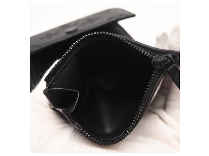 Louis Vuitton Monogram Shadow Victor Wallet Black - view 14