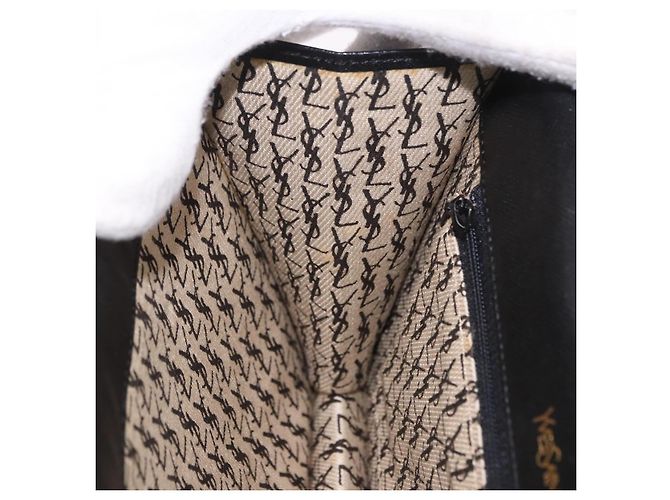 Clutch SAINT LAURENT in pelle nera con dettagli dorati Auth 190126A Nero D'oro - vista 20