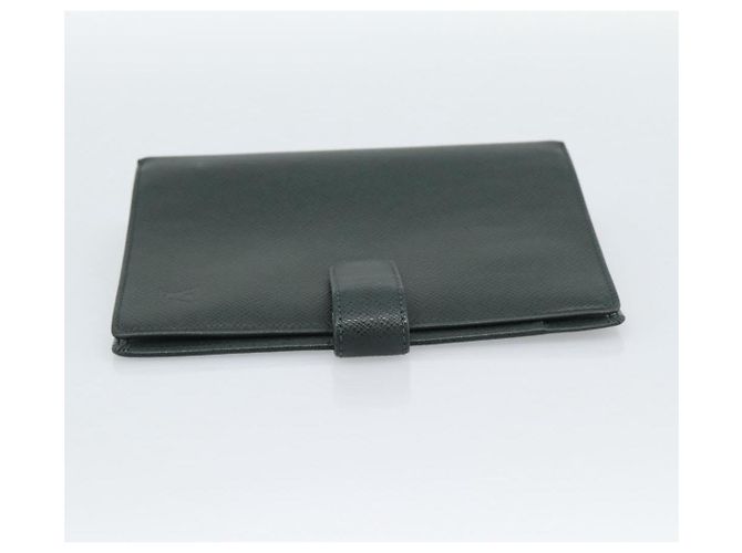 LOUIS VUITTON Funda de Agenda Taiga MM Day Planner Epicea R20403 LV Auth 189655 - vista 3