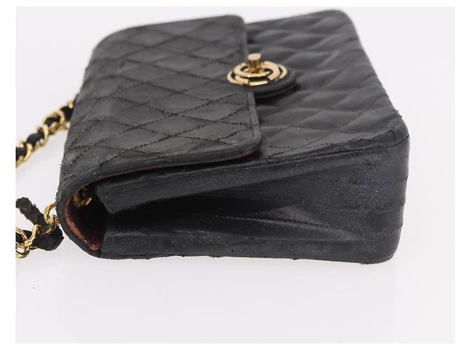 CHANEL Matelasse Chain Shoulder Bag Leather Black Gold CC Auth 188806 Nero D'oro - vista 5