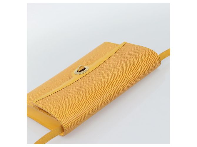 LOUIS VUITTON Epi Arsch Shoulder Bag Giallo M52579 LV Auth ep15019A - vista 6