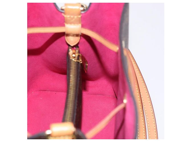 Néonoé LOUIS VUITTON Borsa Monogram Love Rock Neo Noe MM M46473 LV Auth 189885SAM Monogramma - vista 22