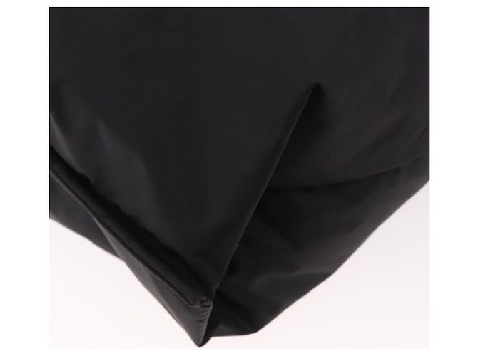 Borsa a mano Salvatore Ferragamo in nylon nero Auth ka5019A - vista 16