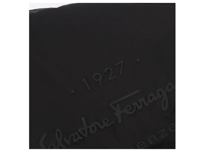 Borsa a mano Salvatore Ferragamo in nylon nero Auth ka5019A - vista 17