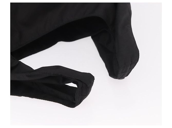 Borsa a mano Salvatore Ferragamo in nylon nero Auth ka5019A - vista 8