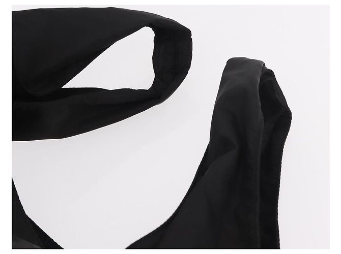 Borsa a mano Salvatore Ferragamo in nylon nero Auth ka5019A - vista 9
