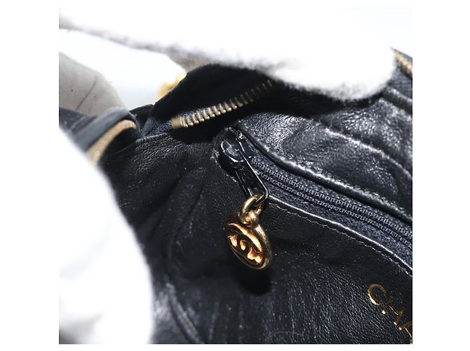 CHANEL Matelasse Chain Shoulder Bag Satin Black Gold CC Auth 189794V Preto Dourado - vista 22