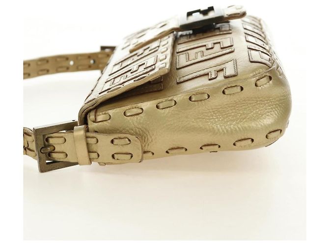 FENDI Zucca Canvas Mamma Baguette Schultertasche aus Leder Gold Auth 189267SAM - Ansicht 3