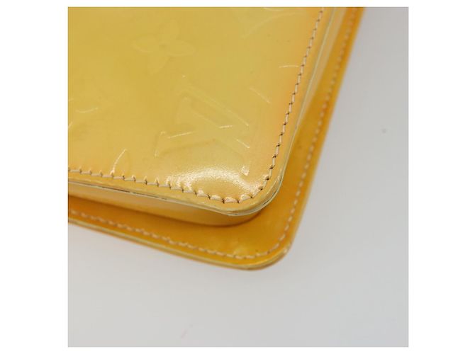 LOUIS VUITTON Monogram Vernis Lexington Pouch Lime Yellow M91058 LV Auth 189688 Dourado - vista 17