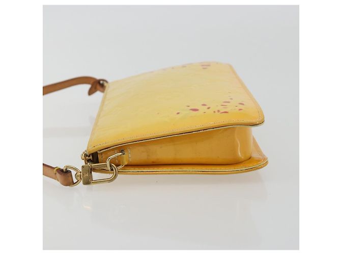 LOUIS VUITTON Monogram Vernis Lexington Pouch Lime Yellow M91058 LV Auth 189688 Dourado - vista 4
