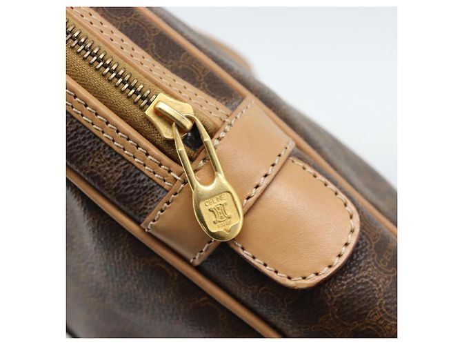 Céline Borsa Business CELINE Macadam Canvas PVC Pelle Marrone Oro Auth 190276 D'oro - vista 17