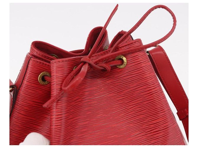Borsa a tracolla LOUIS VUITTON Epi Noe Rosso M44007 LV Auth 189183V - vista 10