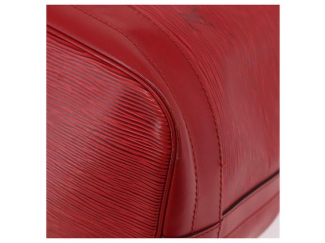 Borsa a tracolla LOUIS VUITTON Epi Noe Rosso M44007 LV Auth 189183V - vista 14