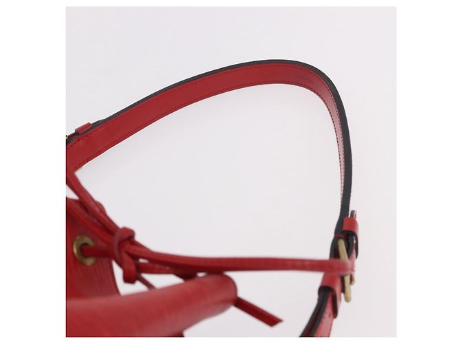 Borsa a tracolla LOUIS VUITTON Epi Noe Rosso M44007 LV Auth 189183V - vista 8