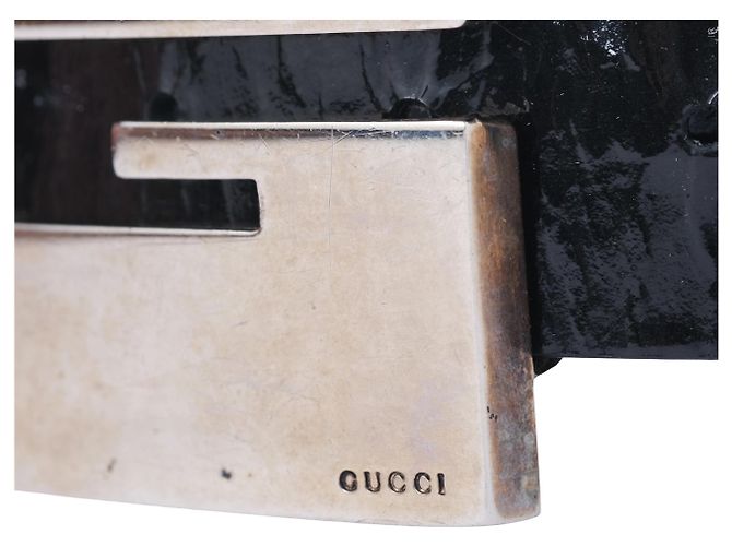Gucci Gürtel mit G-Schnalle aus schwarzem Lackleder - Ansicht 2