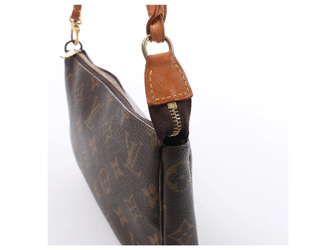 Borsa Louis Vuitton Pochette Accessoirios in tela Monogram marrone M51980 - vista 4