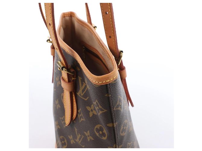 Borsa a tracolla Louis Vuitton Bucket PM Monogram Canvas Marrone M42238 Beige - vista 5