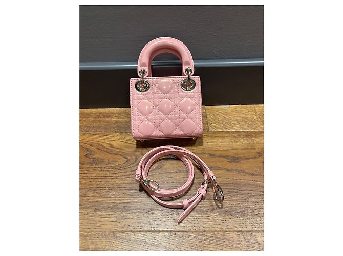 Dior Micro Borsa Lady Dior in Vernice Rosa - vista 12