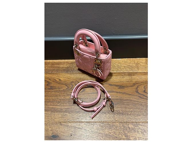 Dior Micro Borsa Lady Dior in Vernice Rosa - vista 14