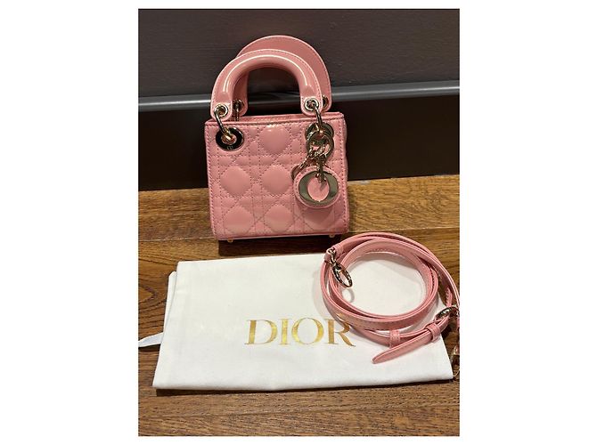 Dior Micro Borsa Lady Dior in Vernice Rosa - vista 6