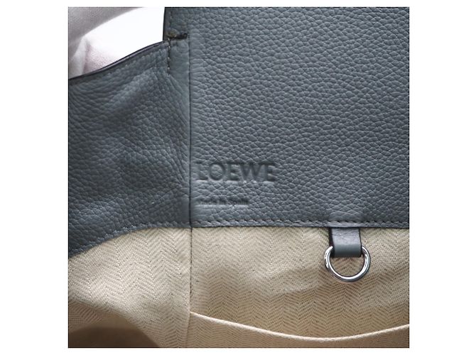 Borsa a mano Hammock in pelle di vitello Soft Grain Loewe Marrone - vista 18