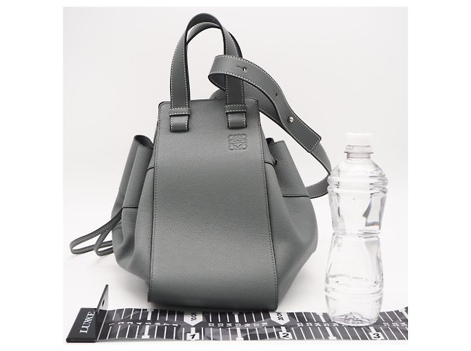Borsa a mano Hammock in pelle di vitello Soft Grain Loewe Marrone - vista 3
