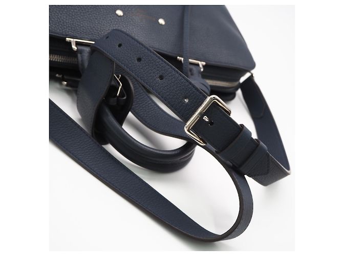 Valigetta Louis Vuitton Taurillon Armand Blu navy - vista 10