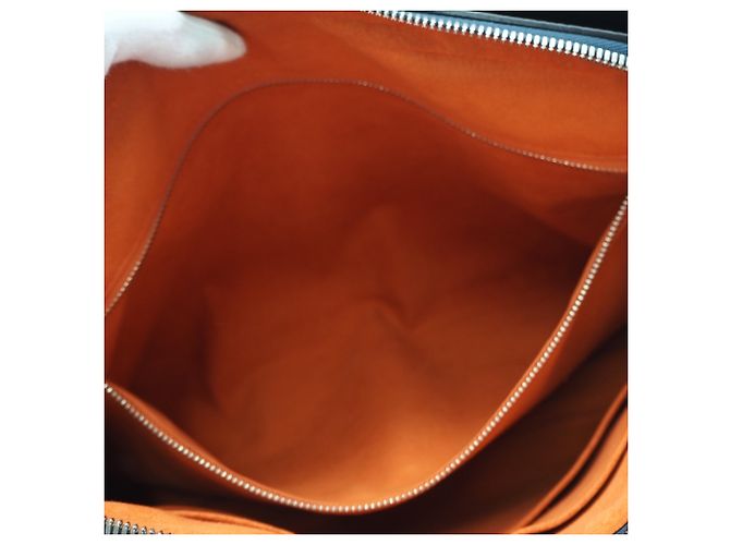 Valigetta Louis Vuitton Taurillon Armand Blu navy - vista 15