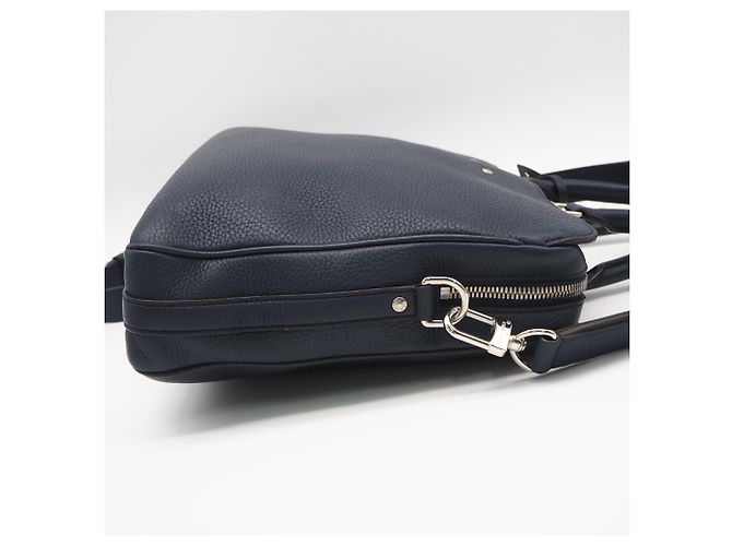 Valigetta Louis Vuitton Taurillon Armand Blu navy - vista 8