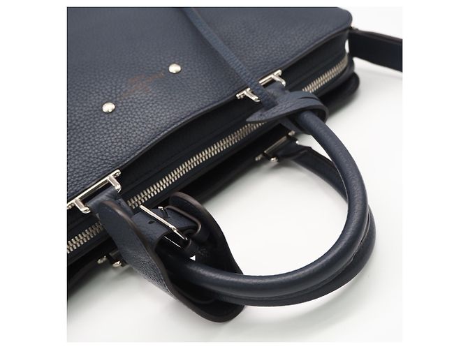 Valigetta Louis Vuitton Taurillon Armand Blu navy - vista 9