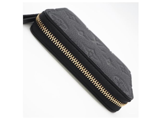 Monedero Zippy Monogram Empreinte Louis Vuitton Negro - vista 5