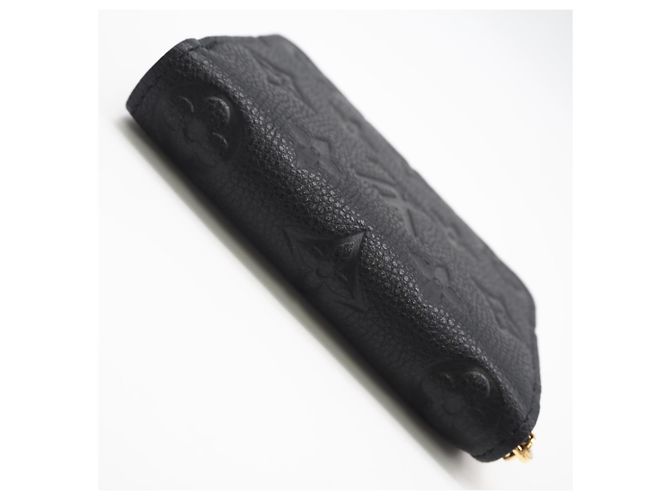 Monedero Zippy Monogram Empreinte Louis Vuitton Negro - vista 6